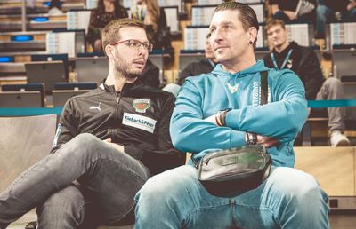 „Cutremur” în Germania » Finalista Ligii Campionilor și-a demis antrenorul! Fanii se revoltă, directorul sportiv a demisionat: „Cea mai grea decizie din ultimii 20 de ani”