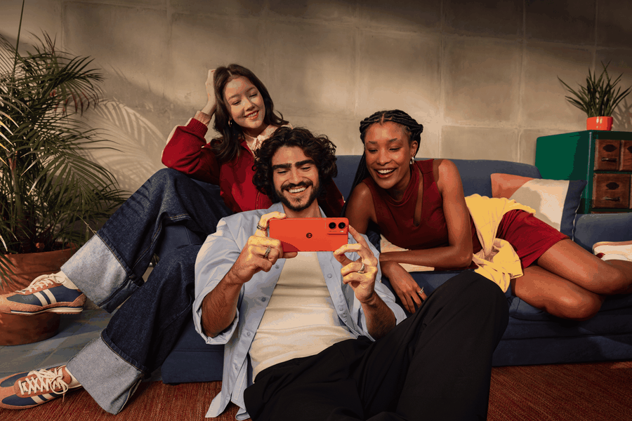 IFA 2025: Motorola lansează motorola edge 60 neo, moto g06 power, moto g06 și anunță disponibilitatea în EMEA pentru The Brilliant Collection cu cristale Swarovski