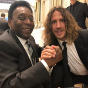 Pele și Carles Puyol