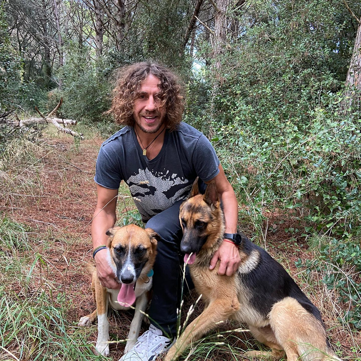 Incredibila transformare a lui Carles Puyol » S-a retras în munți, are o companie bazată pe realitatea virtuală și s-a apucat de acroyoga: „Nu faceți așa ceva acasă!”