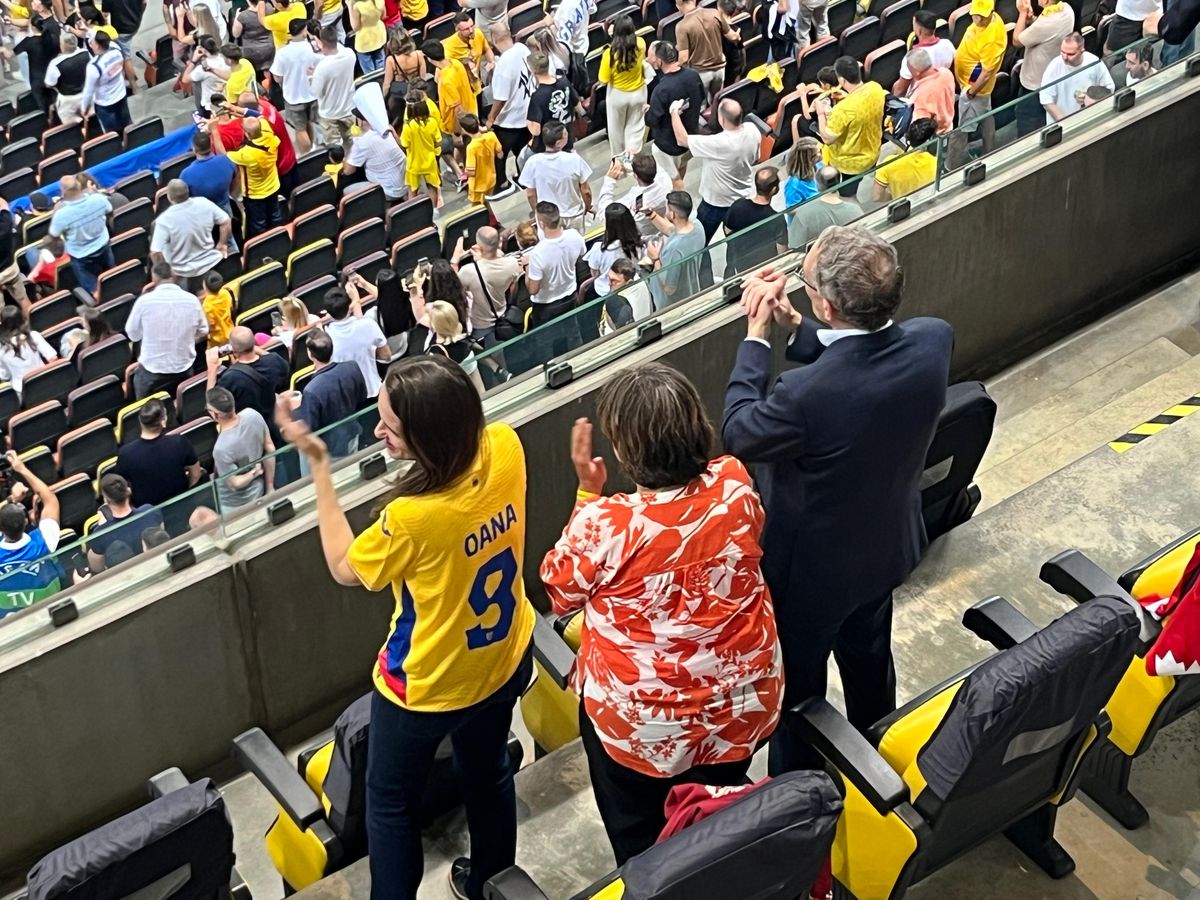 Atmosfera dinaintea meciului amical România - Canada