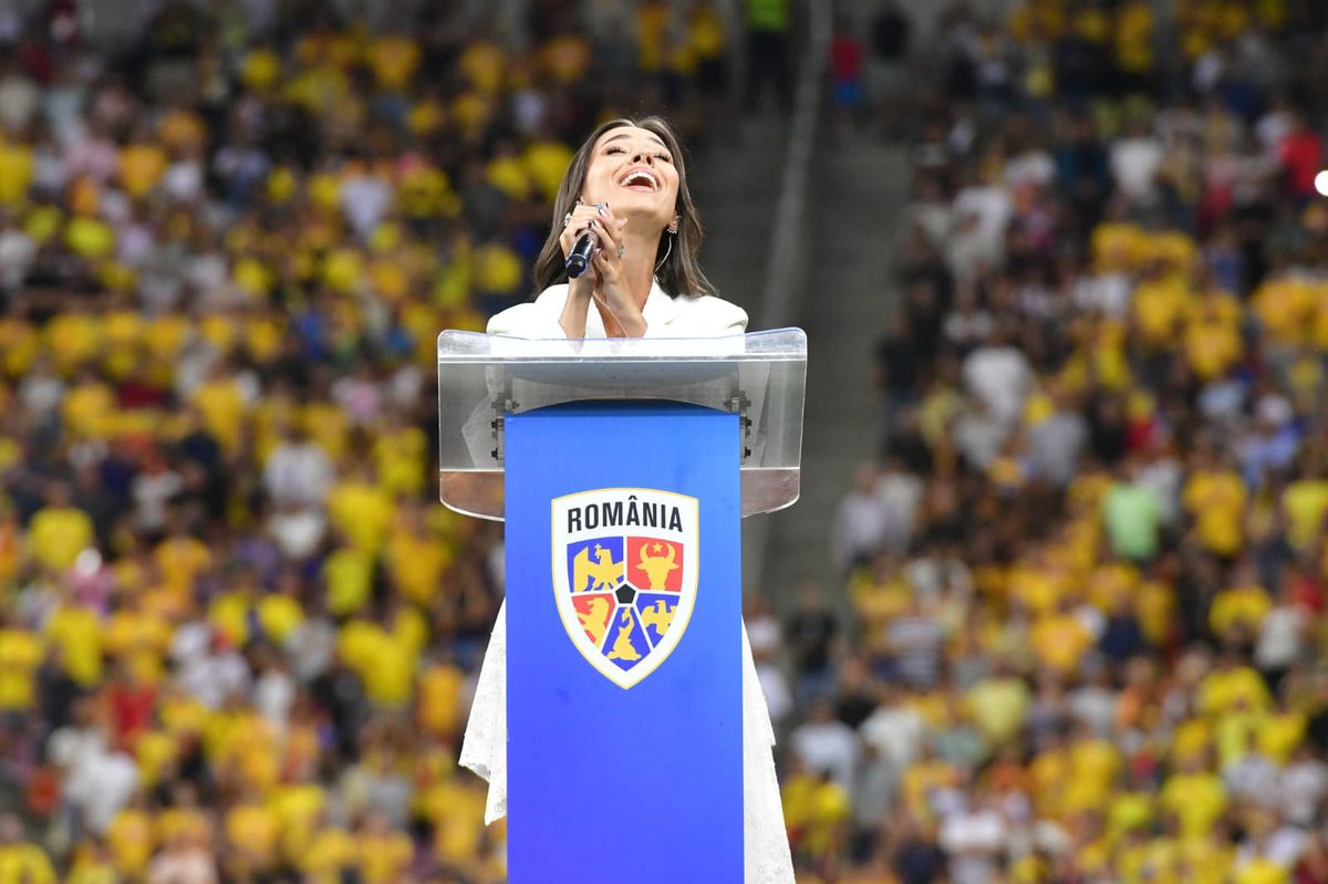 Băgat în ședință de Mircea Lucescu la marginea terenului » Selecționerul, exasperat de faza din minutul 69