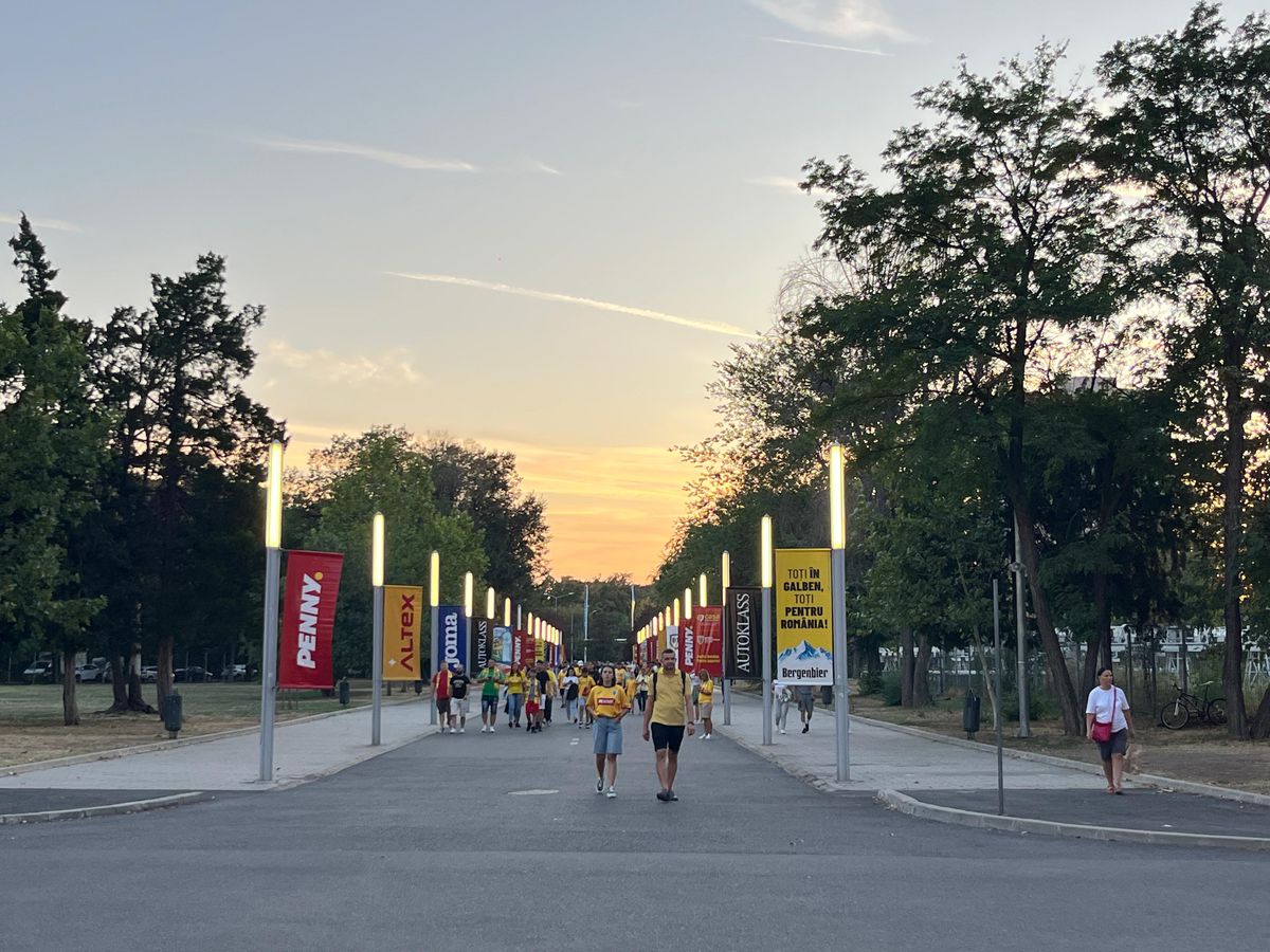 Imagini de la Arena Națională, înainte de România - Canada