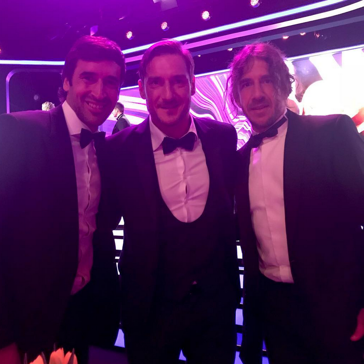 Incredibila transformare a lui Carles Puyol » S-a retras în munți, are o companie bazată pe realitatea virtuală și s-a apucat de acroyoga: „Nu faceți așa ceva acasă!”