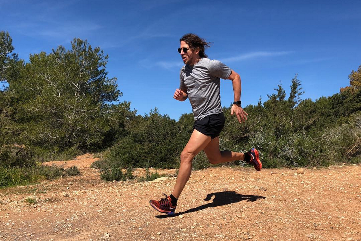 Incredibila transformare a lui Carles Puyol » S-a retras în munți, are o companie bazată pe realitatea virtuală și s-a apucat de acroyoga: „Nu faceți așa ceva acasă!”