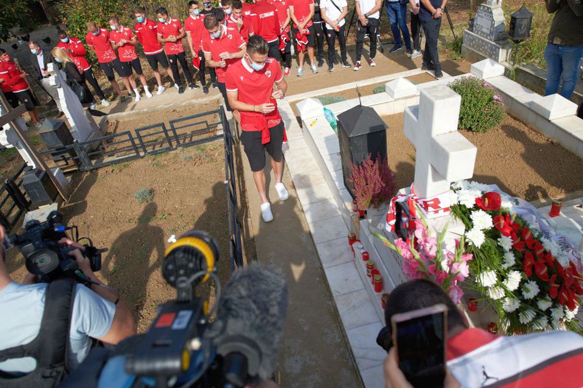 VIDEO Cosmin Contra și jucătorii lui Dinamo au mers azi la mormântul lui Cătălin Hîldan » Momente emoționante la Brănești