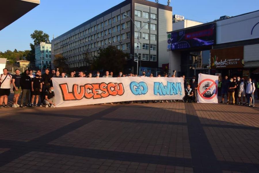 Deși i-a dus în Ligă și e primul în campionat, Lucescu e luat peste picior de fanii kieveni: „Îi dorim doar să plece”