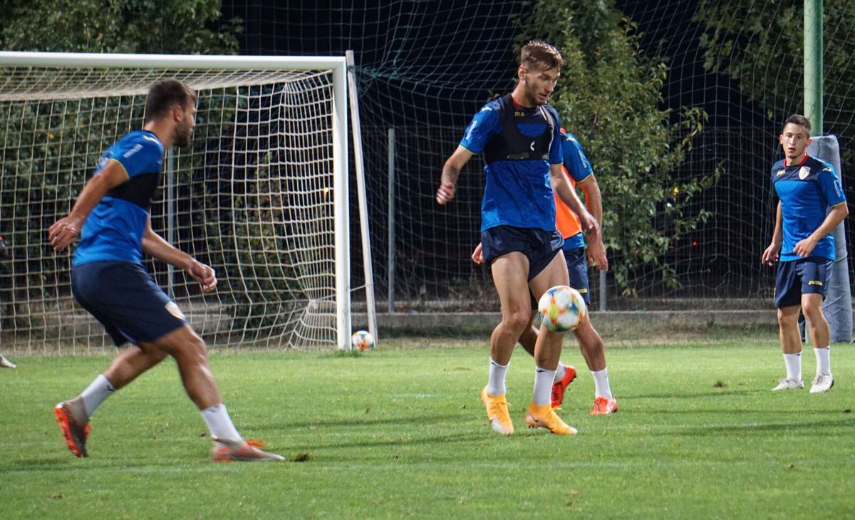 FOTO România U21 s-a antrenat sub comanda lui Adi Mutu