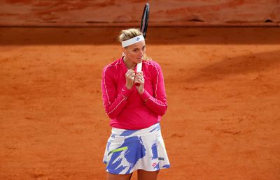 VIDEO Petra Kvitova e în „sferturi” la Roland Garros, dar adevărata luptă se dă în mintea ei: „Nu credeam că mai ajung aici. Totul mi-a trecut prin fața ochilor”