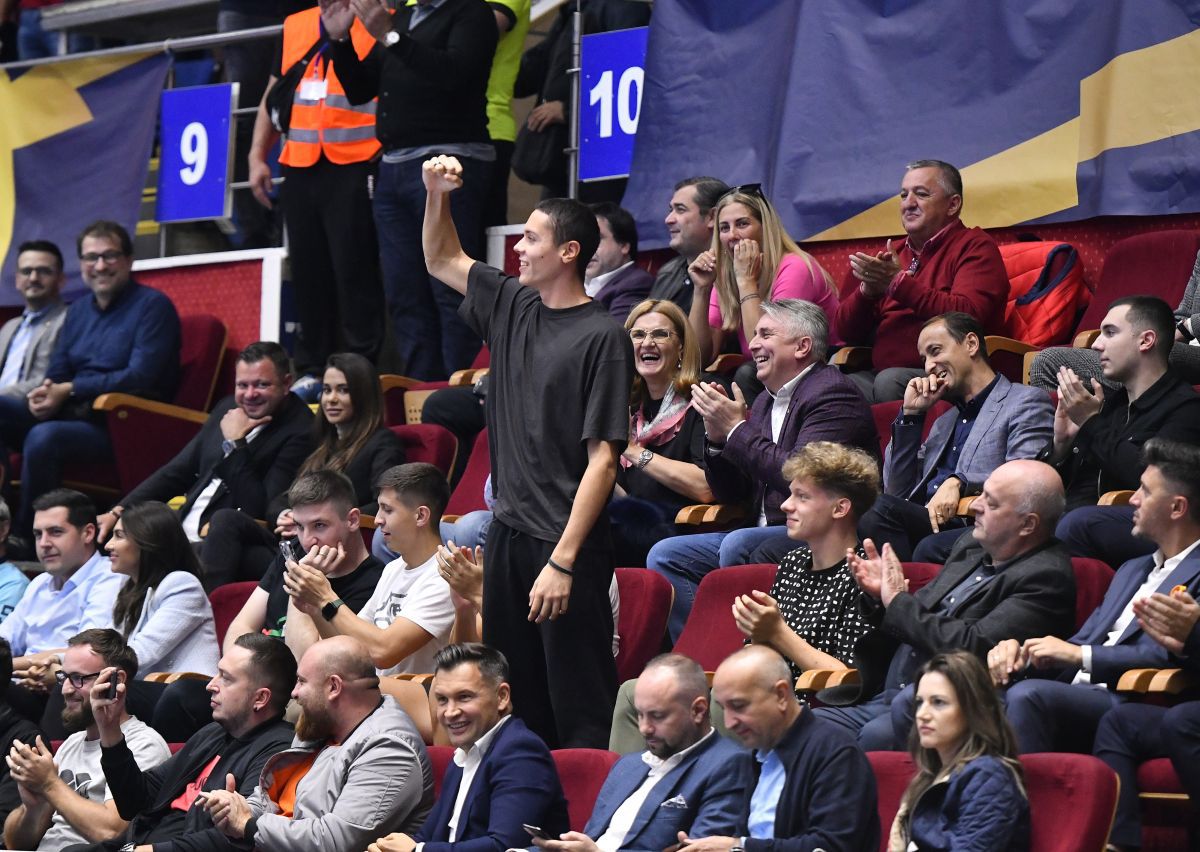 Dinamo - FC Porto 32-27 » Campioana României obține prima victorie în grupele Ligii Campionilor