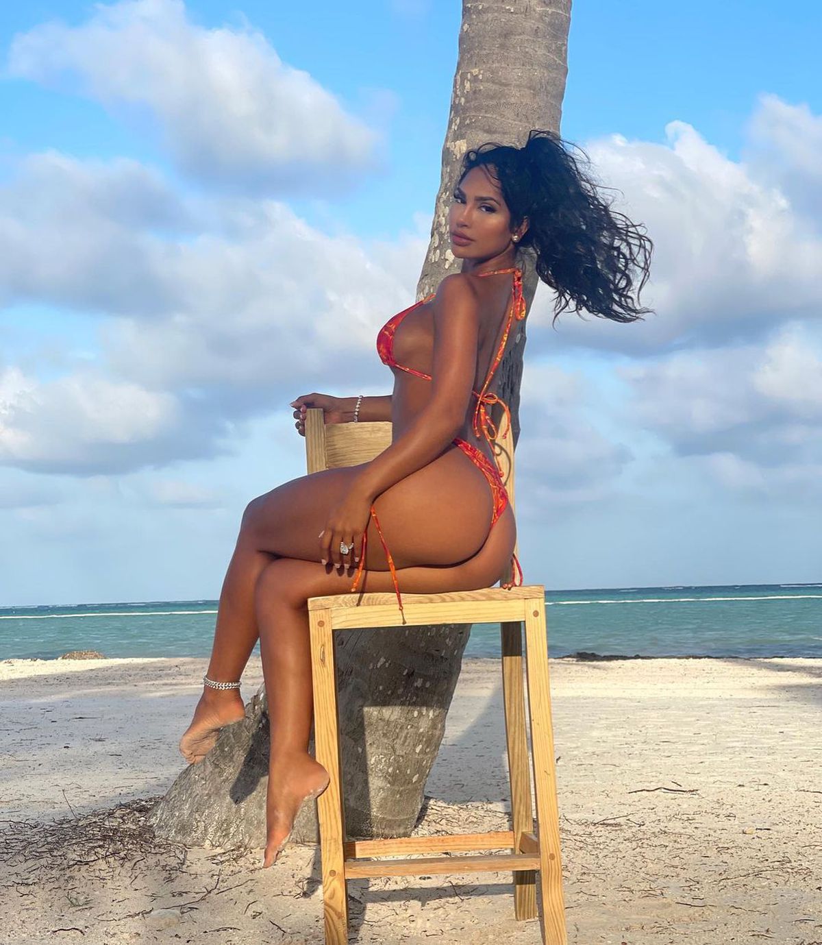 Floyd Mayweather i-a făcut un cadou de 160.000 de lire fostei iubite: „Dacă aș putea alege orice mașină din lume, aș alege-o tot pe aceasta”