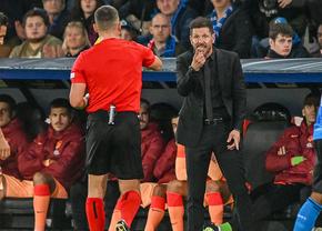 Istvan Kovacs are duel de foc cu Diego Simeone! Încă un cartonaș pentru argentinian!