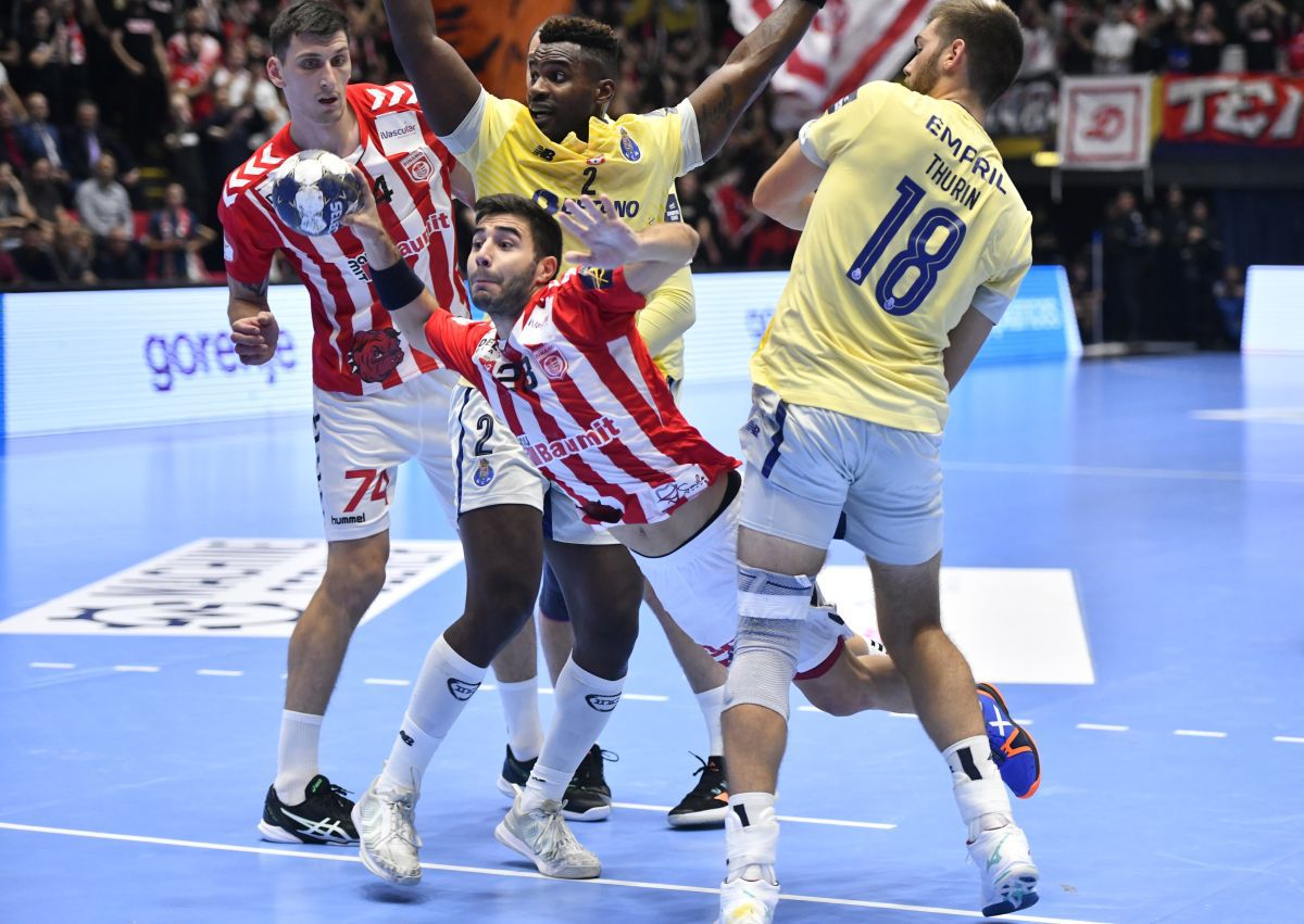 Dinamo - FC Porto 32-27 » Campioana României obține prima victorie în grupele Ligii Campionilor