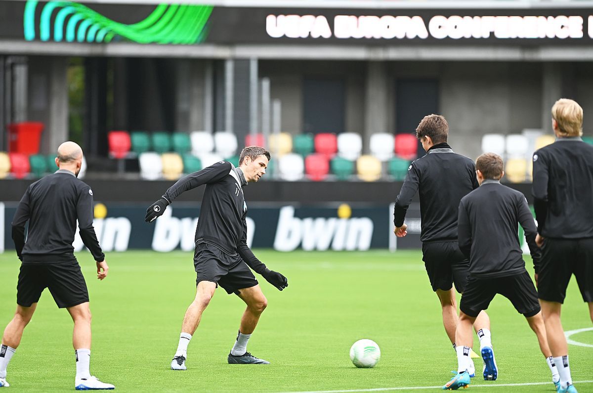 Reporterii GSP au urmărit antrenamentul lui Silkeborg: paradox danez