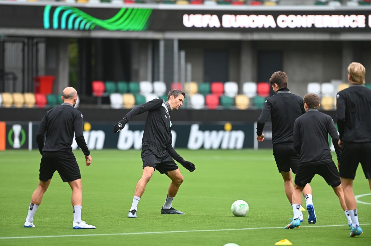 Reporterii GSP au urmărit antrenamentul lui Silkeborg: paradox danez