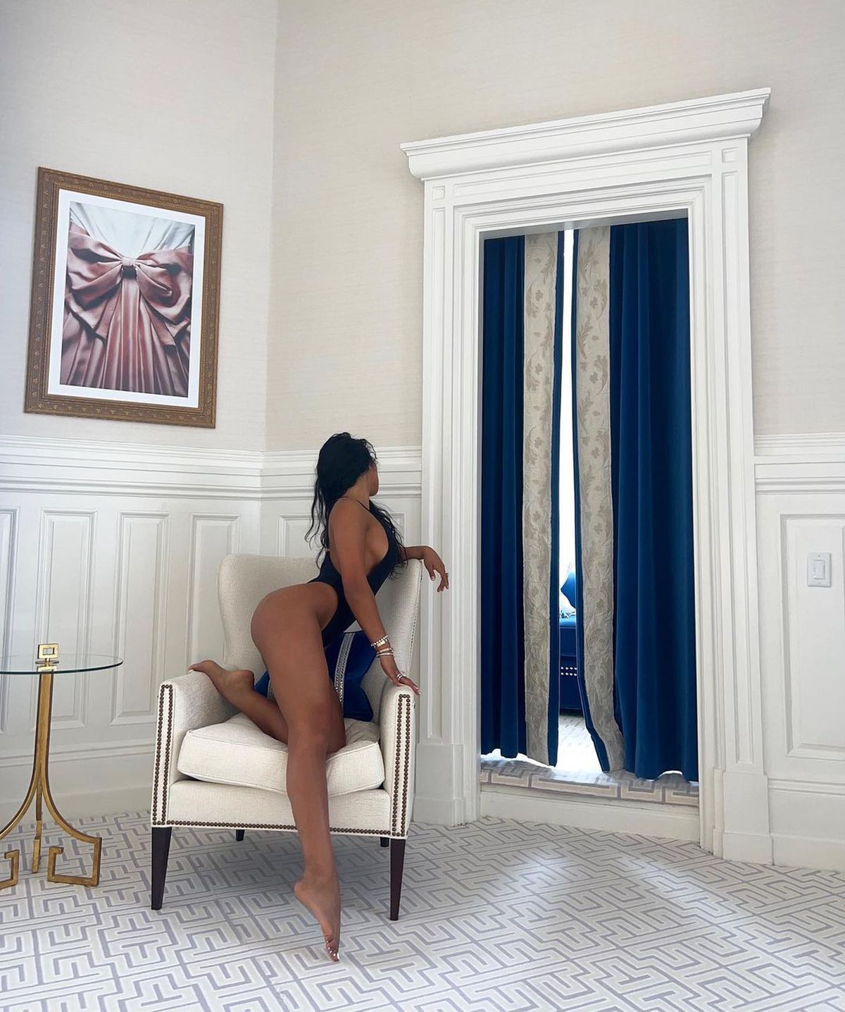 Floyd Mayweather a spart „pușculița” de ziua fostei iubite: Gallienne Nabila