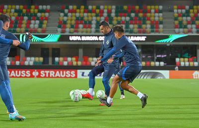 Reacția lui MM Stoica, după ce a văzut gazonul de la Silkeborg: „Mda, asta e carpetă de la Jysk!”