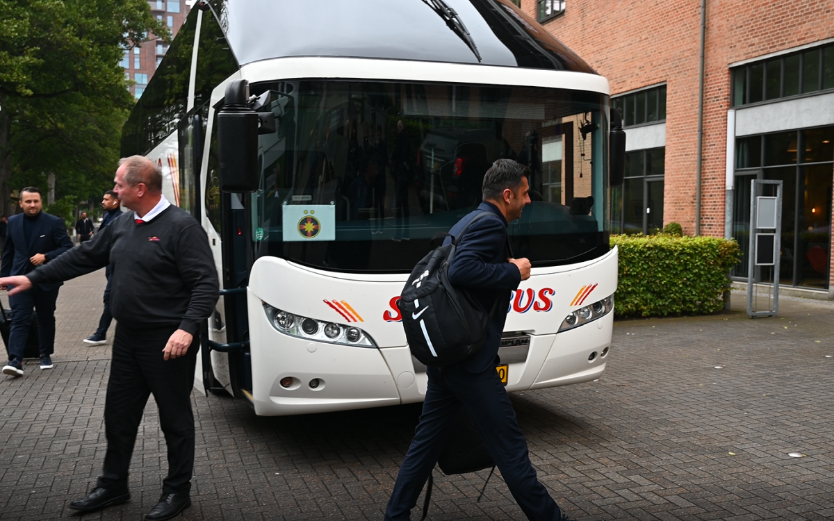 FCSB s-a cazat într-o fostă fabrică de hârtie