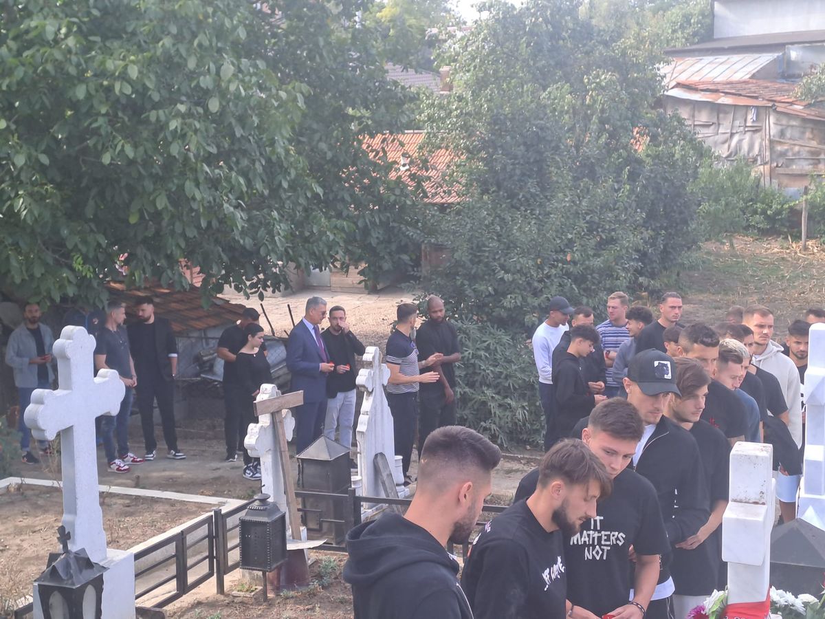 Jucătorii lui Dinamo, la mormântul lui Cătălin Hîldan