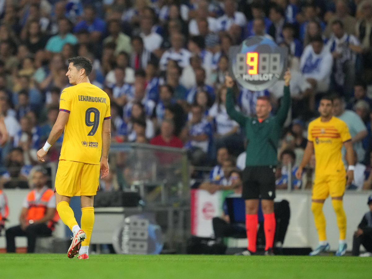 Robert Lewandowski s-a accidentat în Porto - Barcelona