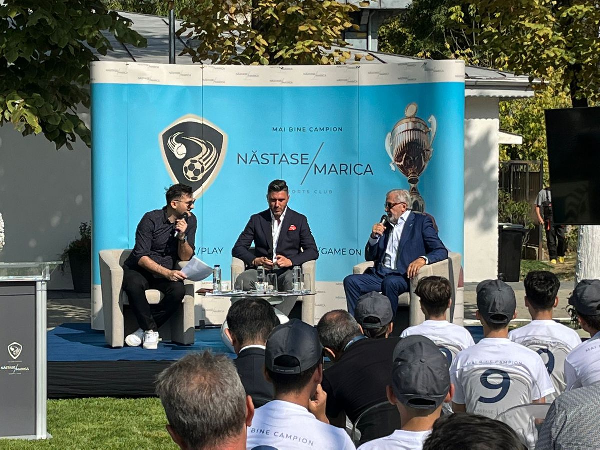 Marica i-a făcut statuie lui Ilie Năstase: „Excepțională, seamănă perfect!” » Inaugurare cu șampanie și invitați de seamă la noua Academie