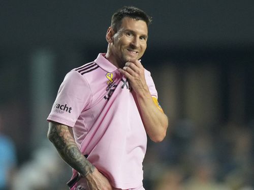 Selecționerul Argentinei, Lionel Scaloni, l-a inclus pe Leo Messi în lotul pentru meciurile cu Paraguay (12 octombrie) și Peru (17 octombrie), chiar dacă „La Pulga