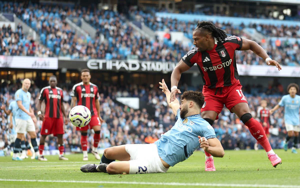 Imagini senzaționale cu Pep Guardiola după victoria cu Fulham » Antrenorul lui Manchester City a început să antreneze și adversarii