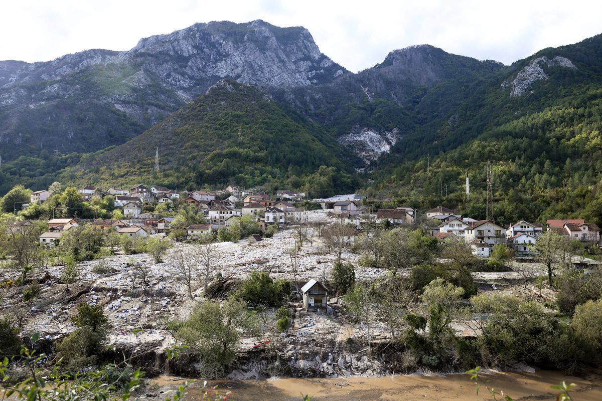 Inundații și alunecări de teren în Bosnia