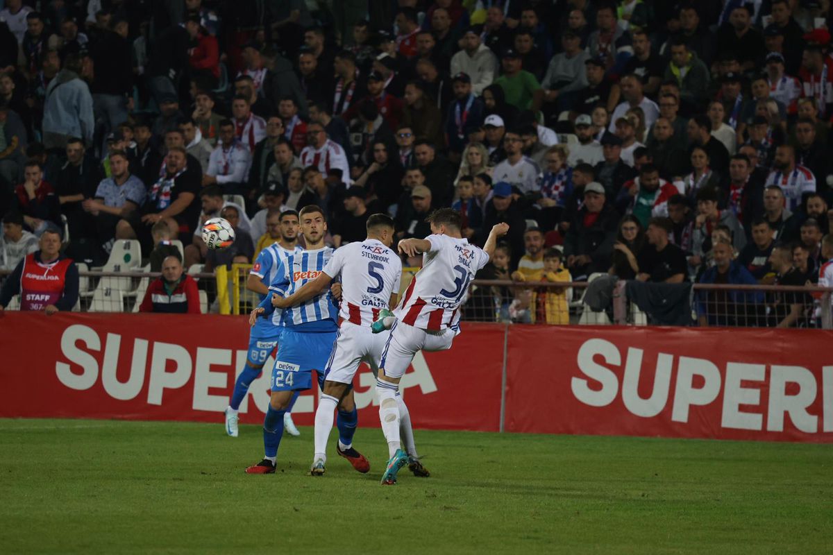 Oțelul - Universitatea Craiova, duel tare în etapa a 12-a din Superligă. FOTO: Ionuț Iordache & Andrei Furnigă(GSP)