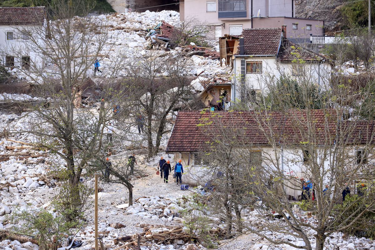 Inundații și alunecări de teren în Bosnia