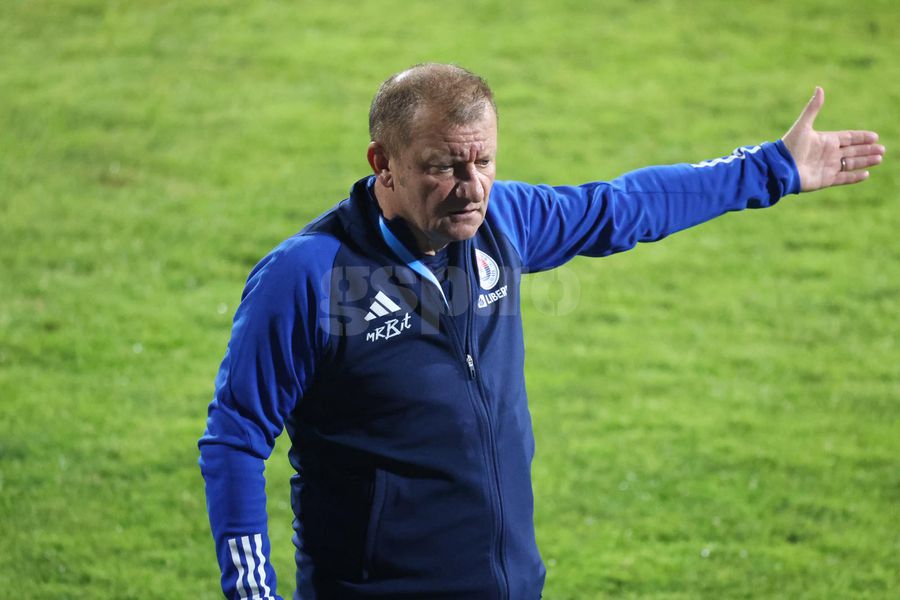 Dorinel Munteanu Daniel Oprița, sunat azi de echipa din Superliga » Culisele haosului din club