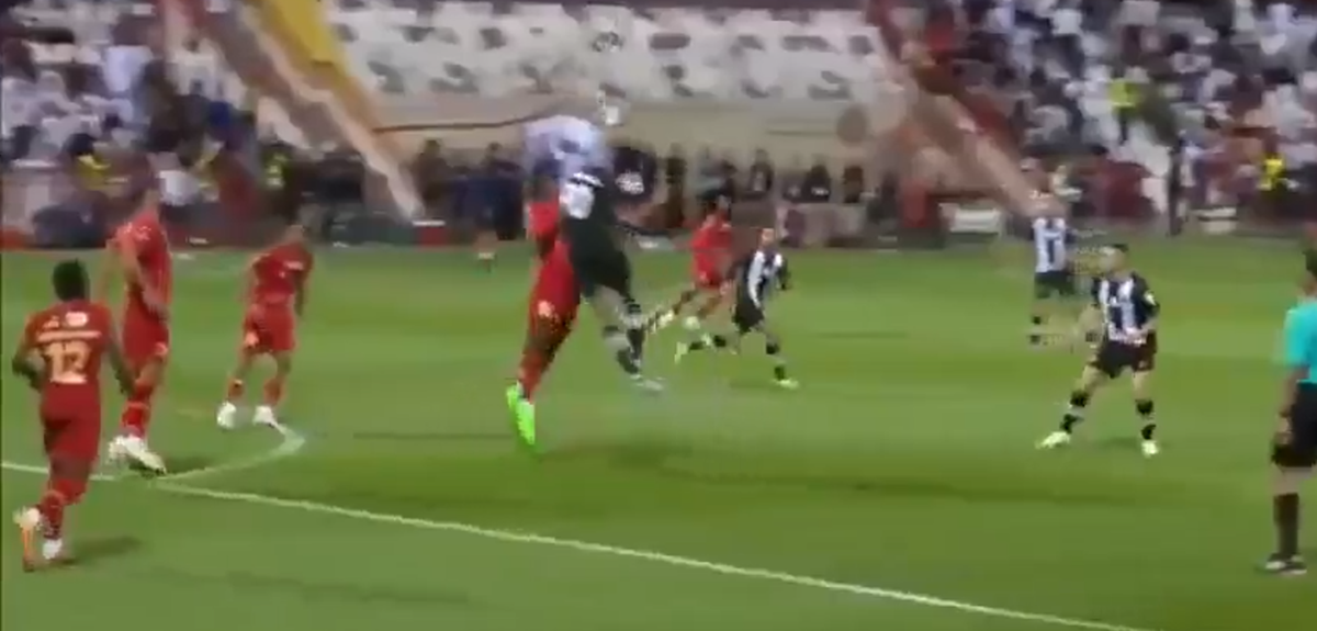 Florin Niță a salvat un adversar prăbușit pe gazon în Arabia Saudită » Nu a așteptat intervenția echipei medicale și a acordat primul ajutor