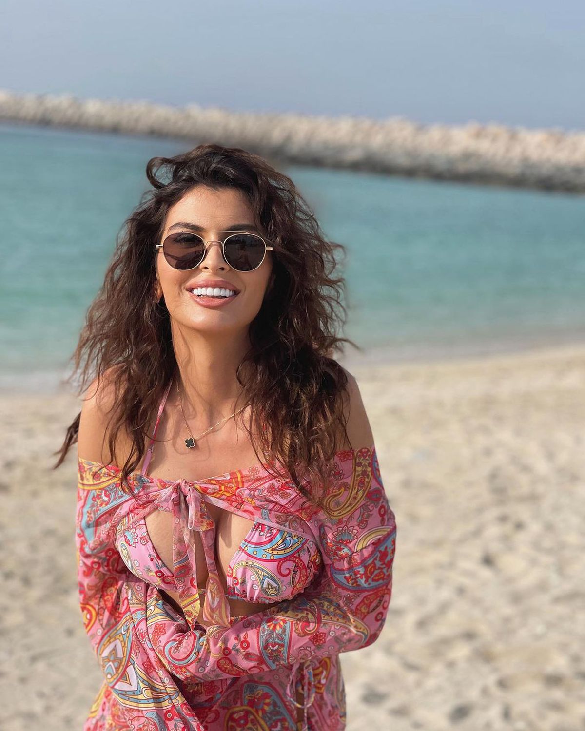 Femeia care l-a adus la disperare pe Gigi Becali, încătușată în București: „Se manifesta într-un mod agresiv”