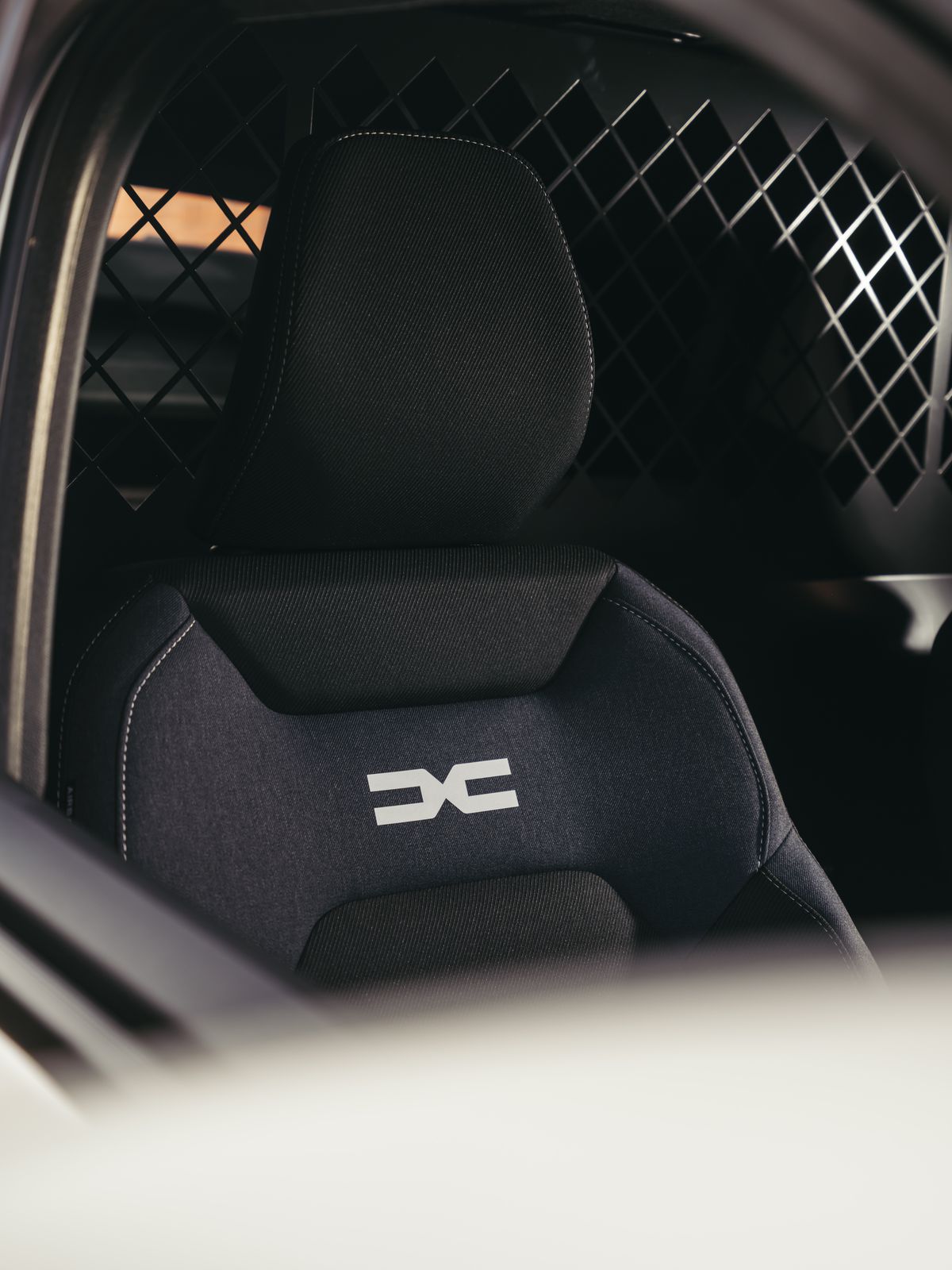 S-a lansat noua mașină Dacia! Modelul care i-a dat deja pe spate pe britanici: prețul este mai mic decât al rivalelor