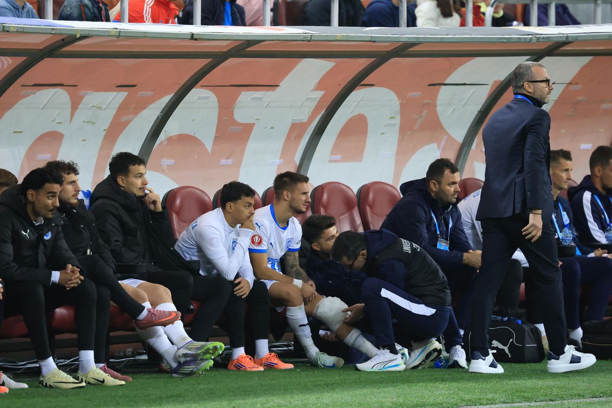 Mihnea Rădulescu s-a accidentat în FCSB - Universitatea Craiova. FOTO. Ionuț Iordache