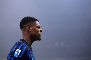 Starul lui Inter, supărat pe Chivu: „A dat cu pumnul în minge și a mormăit” » Reacția tehnicianului român: „Avea o geantă plină...”