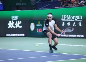 La 2 săptămâni după ce l-a învins pe Carlos Alcaraz, finalistul de la Tokyo a fost eliminat în turul al 3-lea de la Shanghai