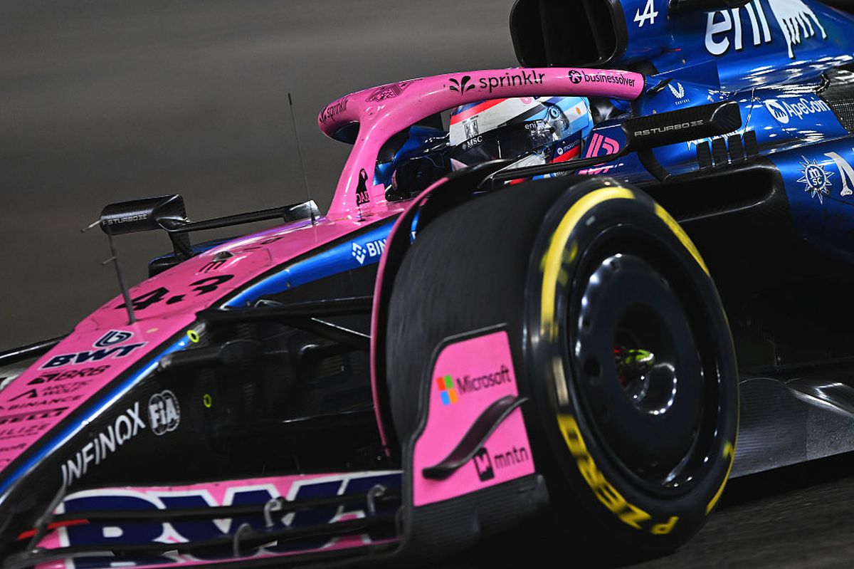 George Russell câștigă inteligent Marele Premiu din Singapore! McLaren este CAMPIOANĂ mondială la constructori