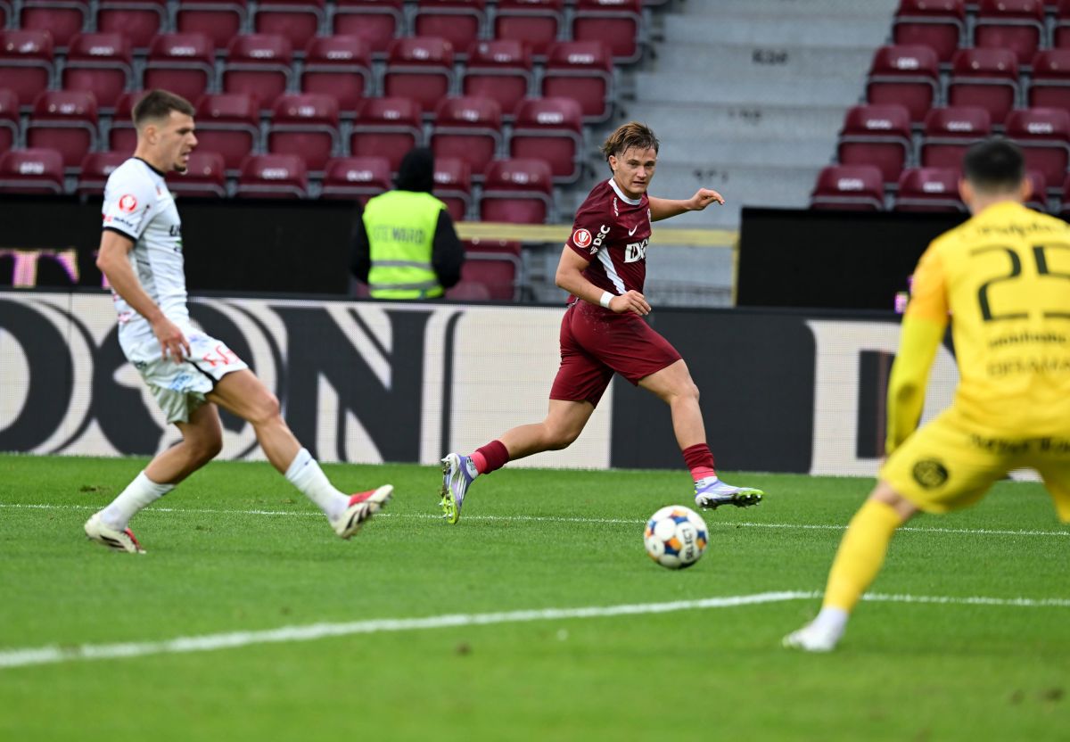 După victoria CFR-ului, Nelu Varga a evidențiat un fotbalist: „Are calitate cât duce trenul”