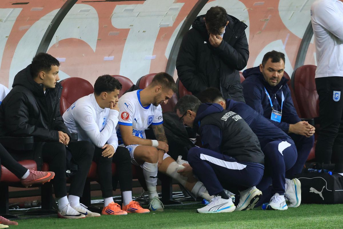 Mihnea Rădulescu s-a accidentat în FCSB - Universitatea Craiova. FOTO. Ionuț Iordache