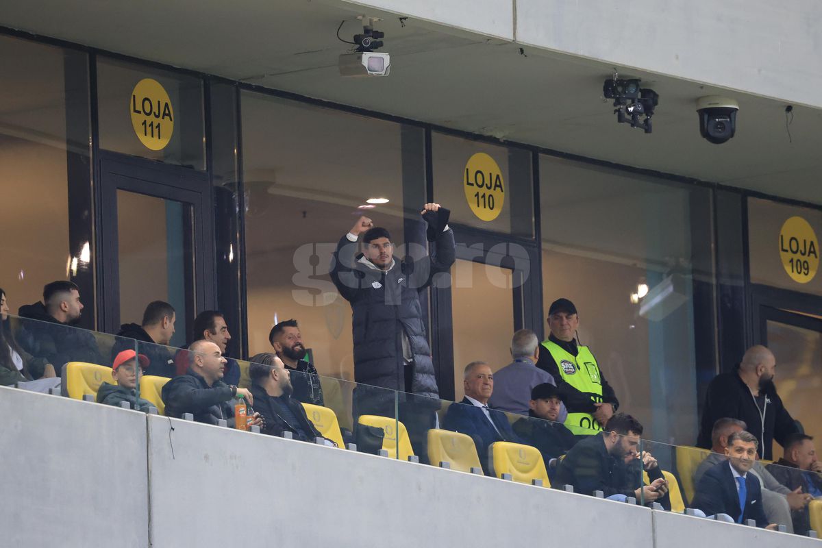 Charalambous l-a scos în față pentru evoluția din FCSB - Craiova: „L-ați văzut, are calitate!”