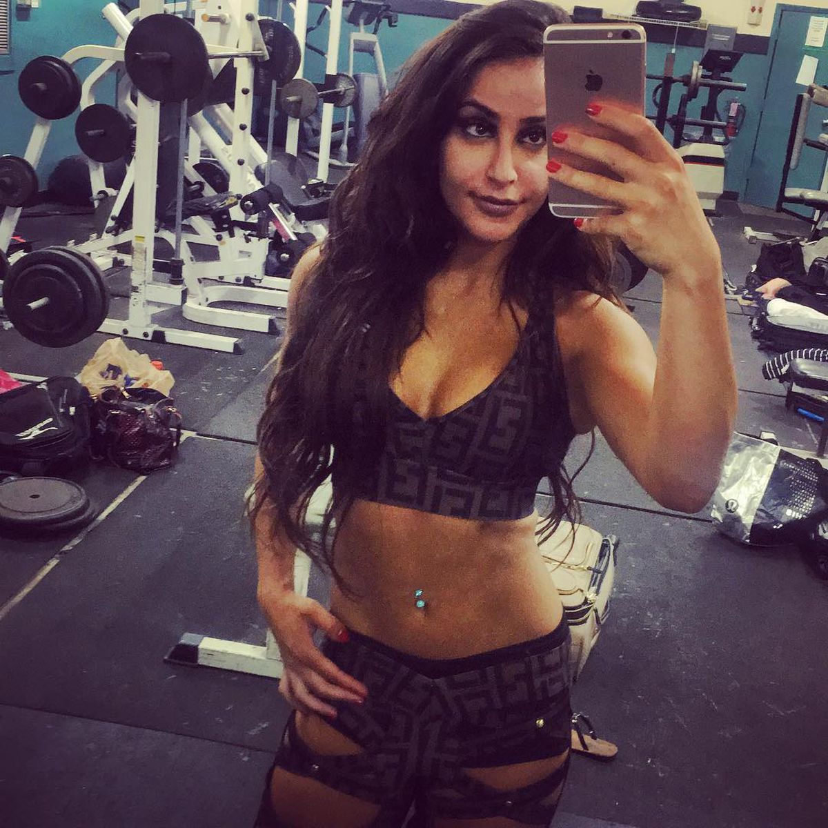 FOTO Apetisantă! Noua senzație din WWE vine din Irak și arată SUPER HOT