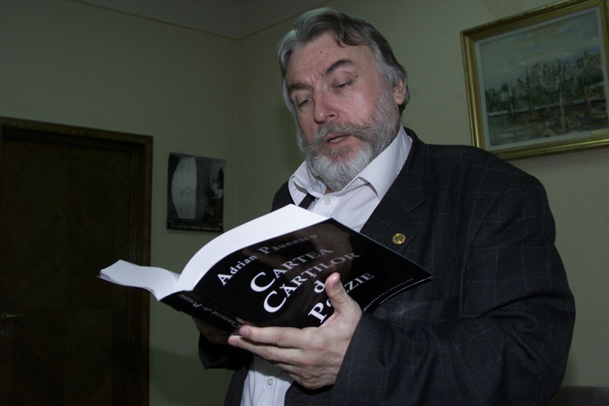 RETRO GSP. 10 ani de la moartea controversatului Adrian Păunescu. 3 poezii remarcabile despre Rapid, Craiova și Dobrin