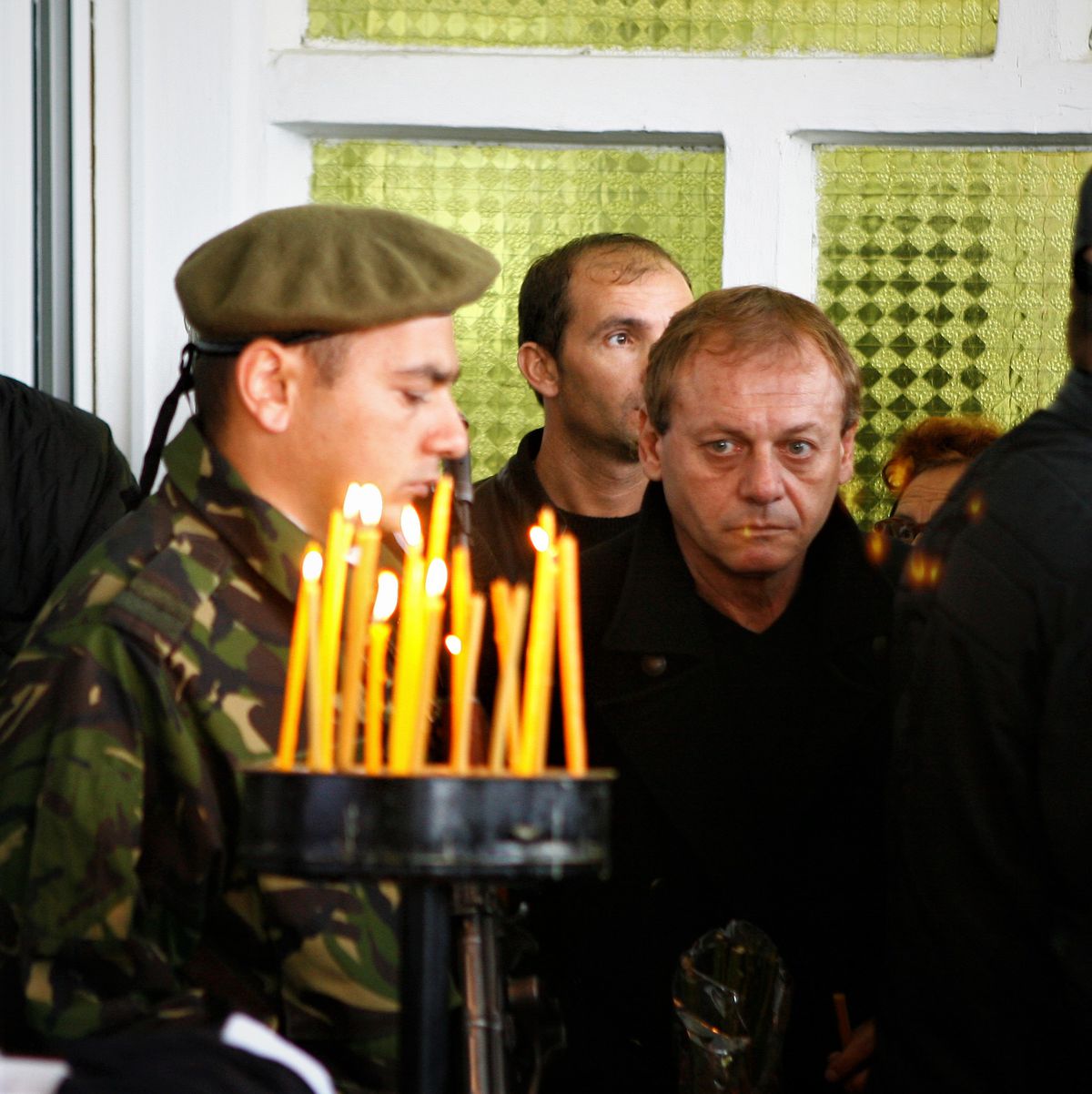 FOTO Cu ce tricouri au intrat azi pe teren jucătorii lui FC U Craiova, la primul meci după ce Mititelu a ajuns după gratii