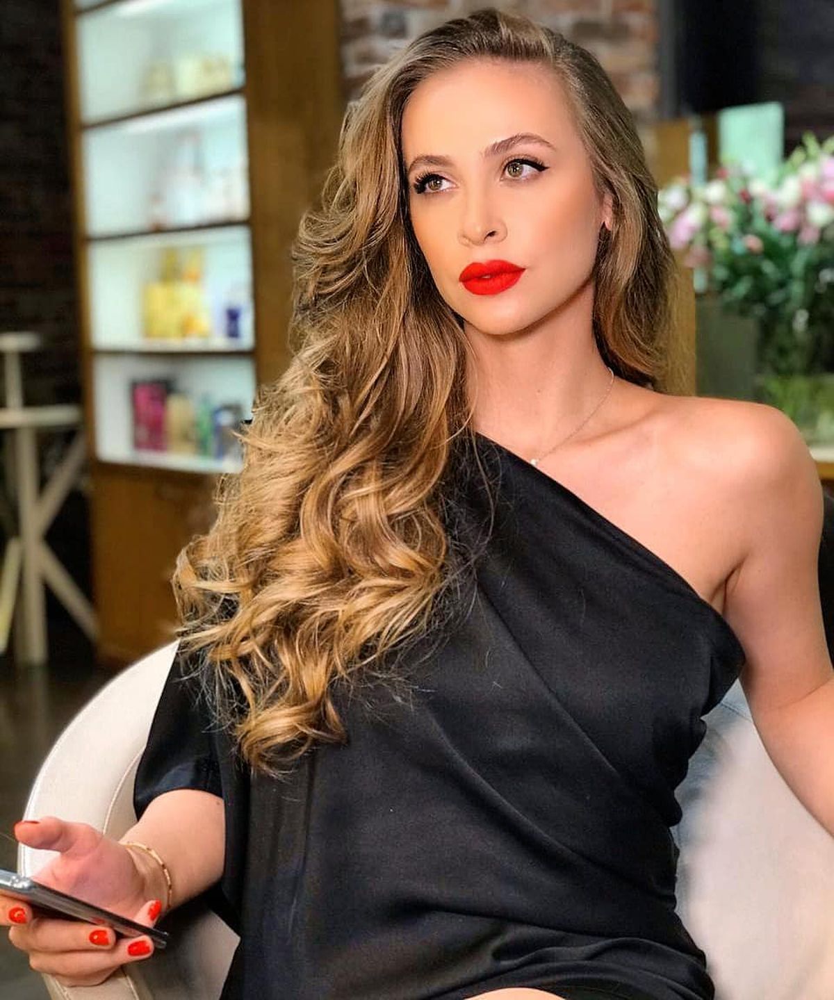 FOTO Cine e Lolita, fiica de oligarh rus cu care Dimitrov a înlocuit-o pe Sharapova: a avut nuntă cu Lady Gaga, de 10 milioane de euro