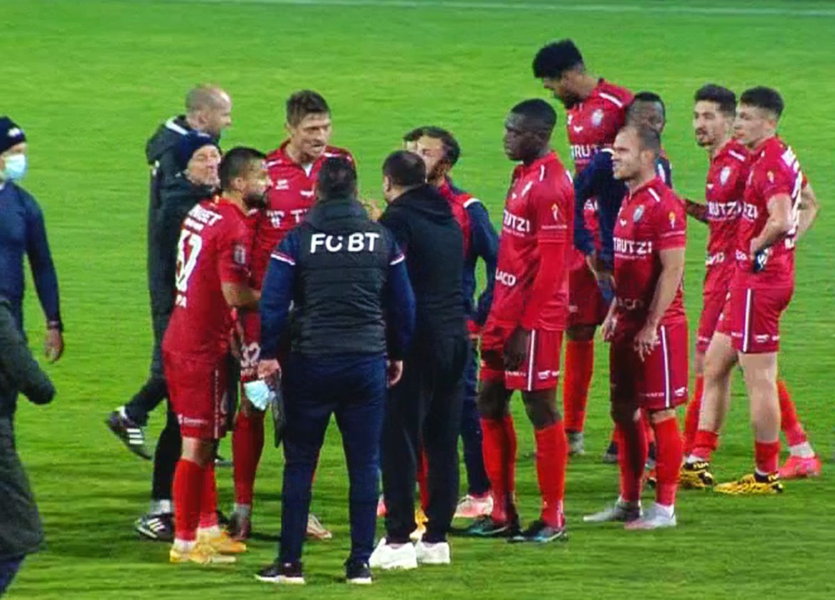 Conflict între Marius Croitoru și Șeroni, imediat după Argeș - Botoșani! Nu a fost singurul moment tensionat din tabăra moldovenilor + Reacția lui Iftime