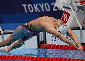 Robert Glință, argint european în proba de 100 metri spate! David Popovici, calificat cu cel mai bun timp în finala la 200 metri liber