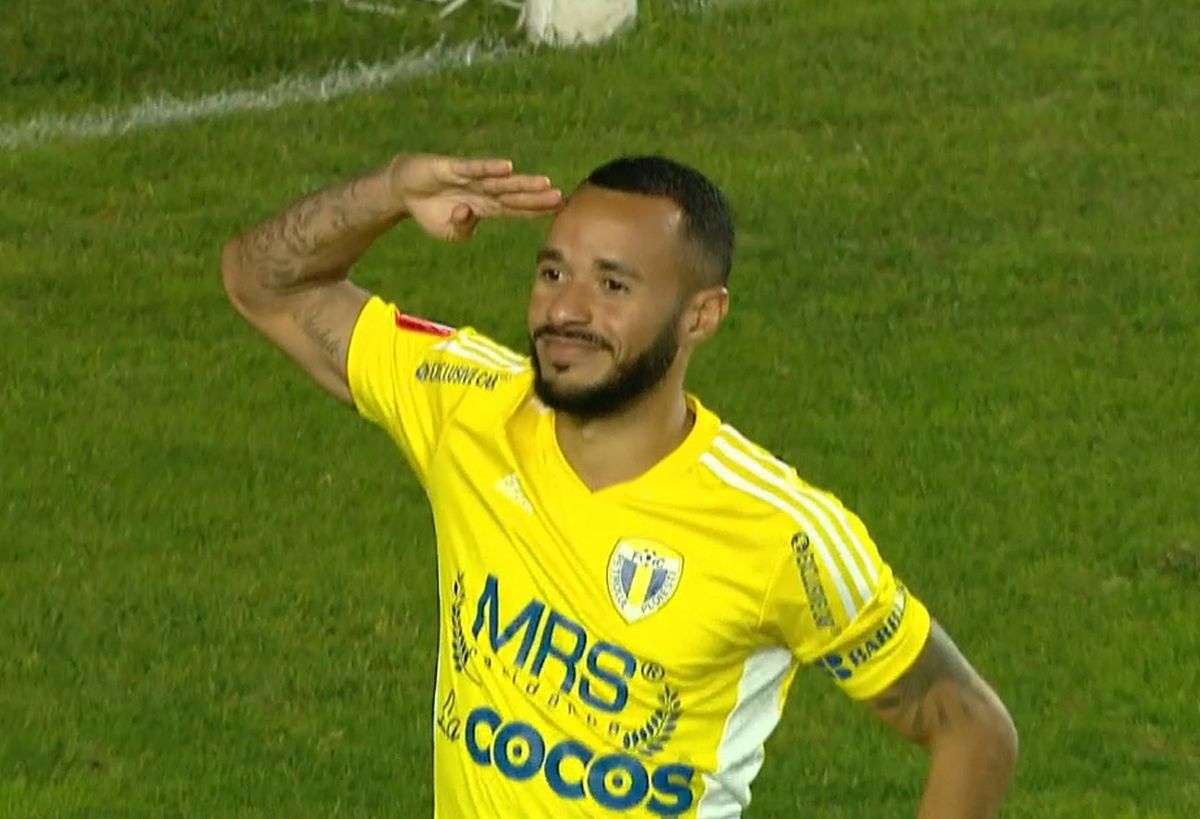 Jair, nemulțumit: „Este foarte greu să joci în condițiile astea” + „Nu vreau să vorbesc despre contract”