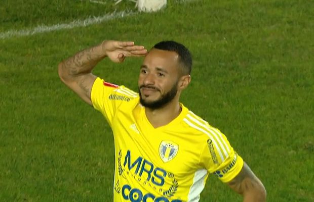 Jair, nemulțumit: „Este foarte greu să joci în condițiile astea” + „Nu vreau să vorbesc despre contract”