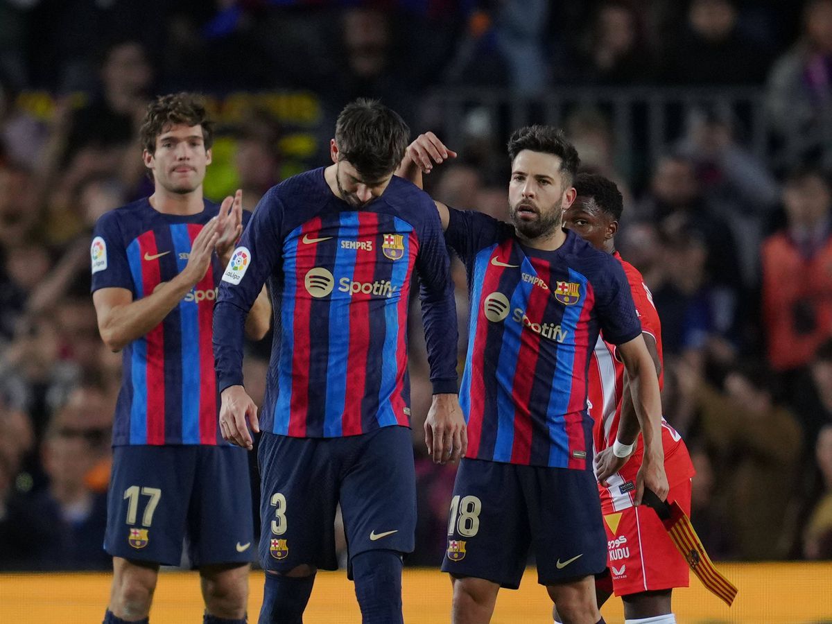 Pique a jucat ultimul meci din carieră » Barcelona - Almeria a trecut în plan secund